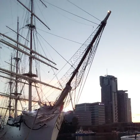 Ajk W Sea Towers غدينيا